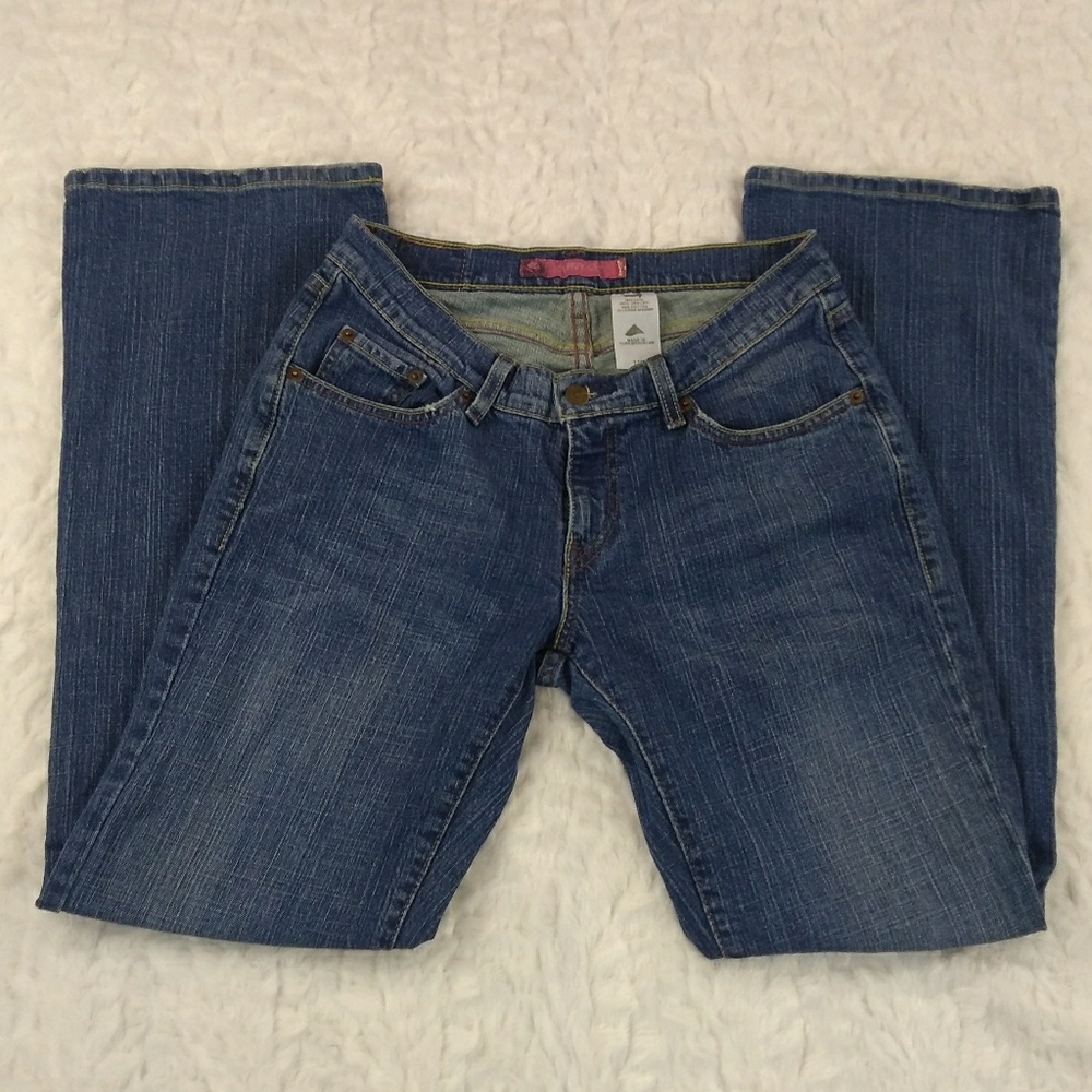 🌹Levi's Curvy Cut Jeans Sz 11M